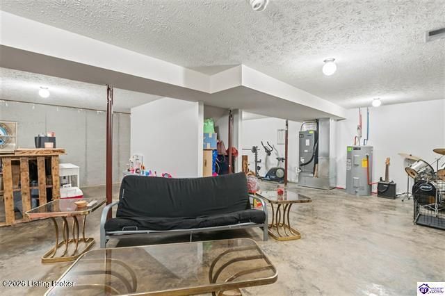 1140 Garrett Rd, Brandenburg, KY 40108