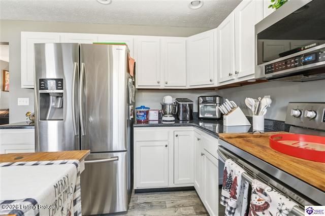 1140 Garrett Rd, Brandenburg, KY 40108