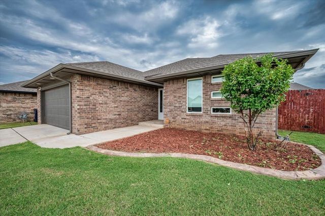 9120 NW 121st Street, Yukon, OK 73099