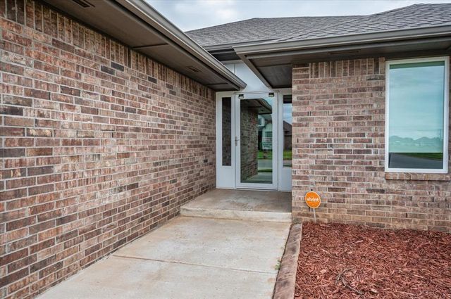 9120 NW 121st Street, Yukon, OK 73099