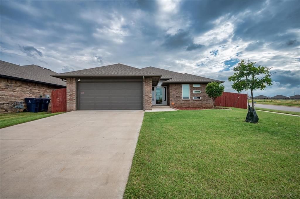 9120 NW 121st Street, Yukon, OK 73099