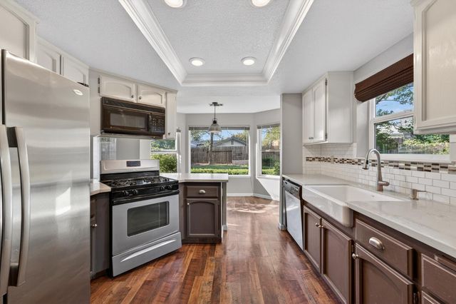 2250 Corral Dr, Auburn, CA 95603