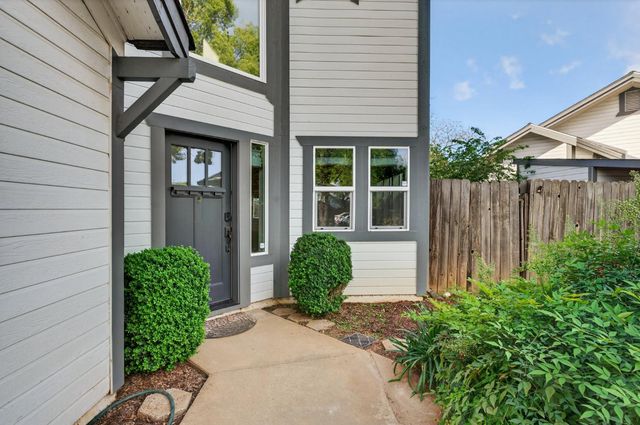 2250 Corral Dr, Auburn, CA 95603