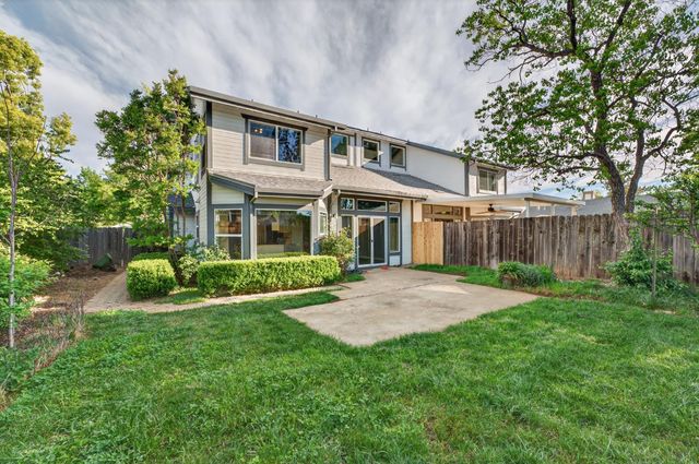 2250 Corral Dr, Auburn, CA 95603