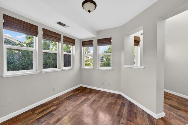 2250 Corral Dr, Auburn, CA 95603