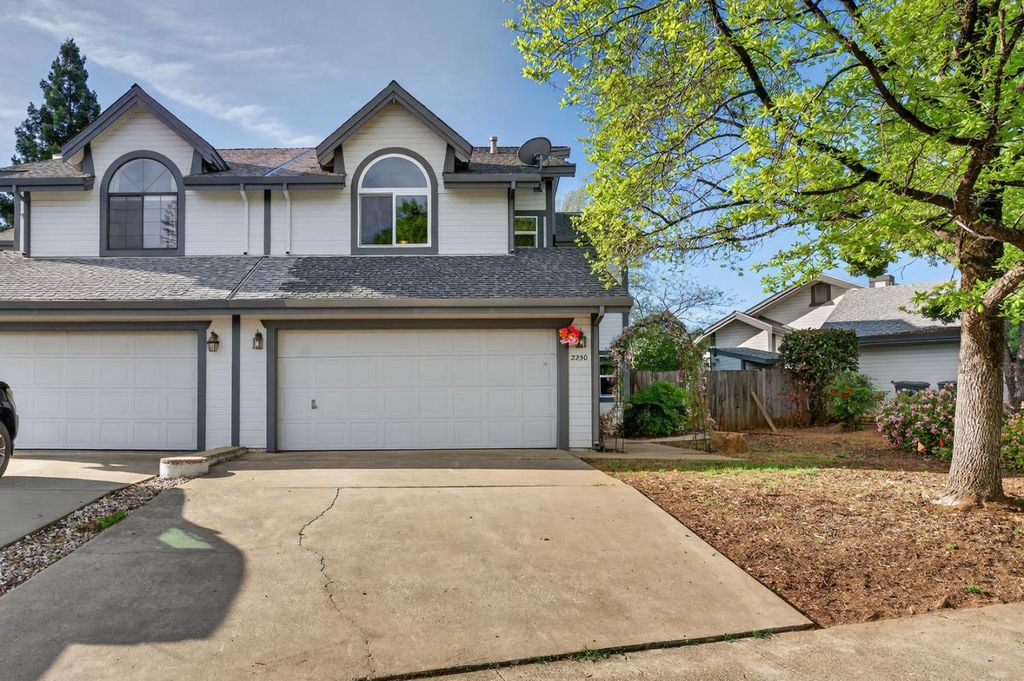 2250 Corral Dr, Auburn, CA 95603