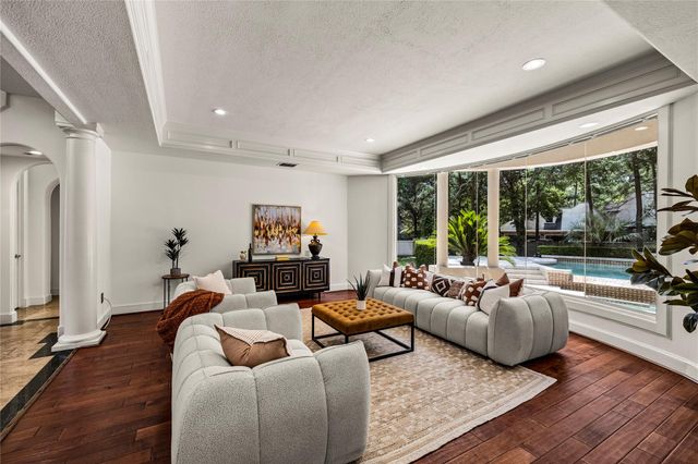 3 N Benton Woods Circle, The Woodlands, TX 77382