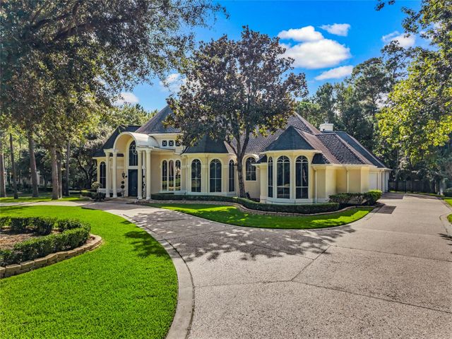 3 N Benton Woods Circle, The Woodlands, TX 77382