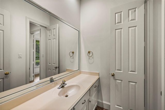 3 N Benton Woods Circle, The Woodlands, TX 77382