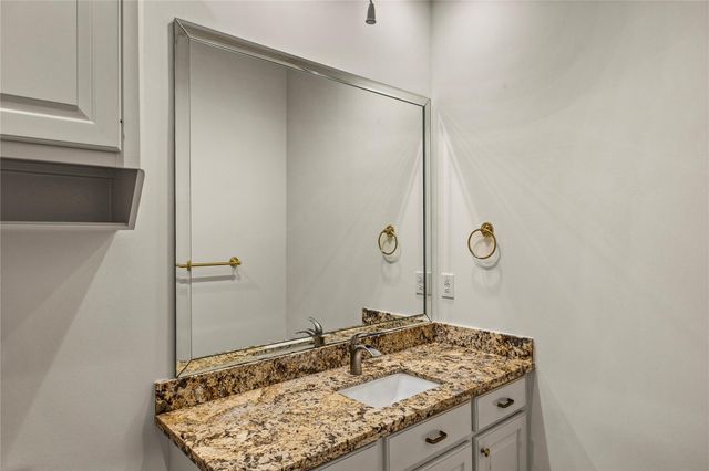 3 N Benton Woods Circle, The Woodlands, TX 77382