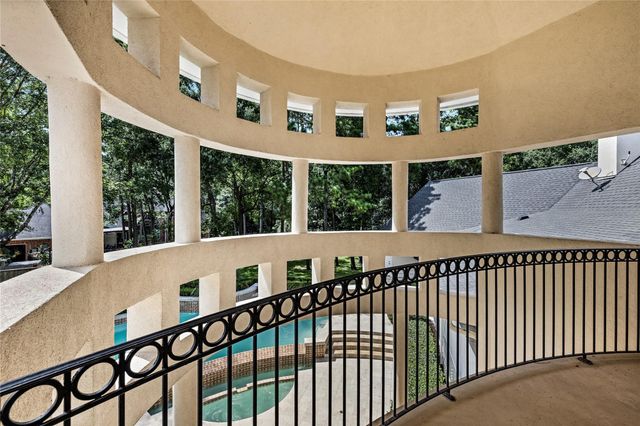 3 N Benton Woods Circle, The Woodlands, TX 77382