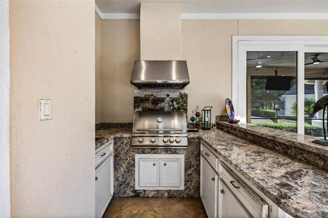 3 N Benton Woods Circle, The Woodlands, TX 77382