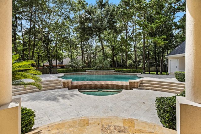 3 N Benton Woods Circle, The Woodlands, TX 77382