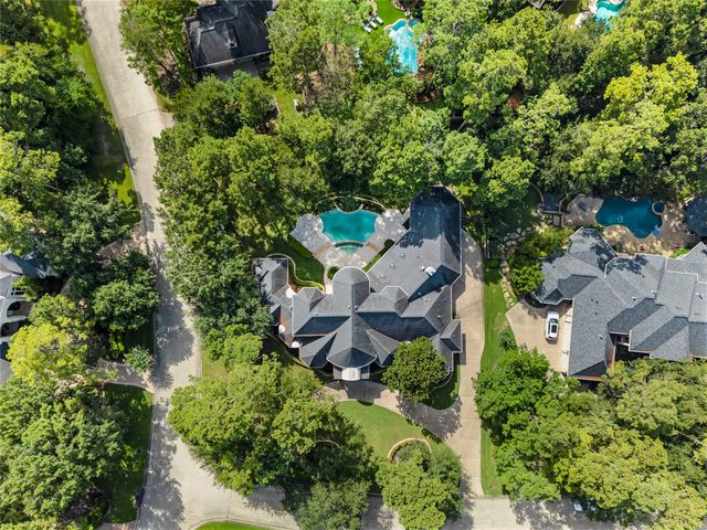 3 N Benton Woods Circle, The Woodlands, TX 77382