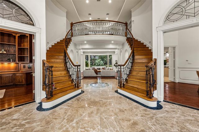 3 N Benton Woods Circle, The Woodlands, TX 77382