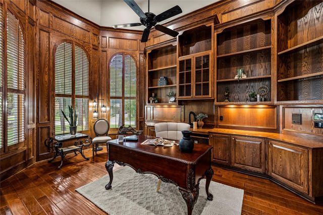 3 N Benton Woods Circle, The Woodlands, TX 77382