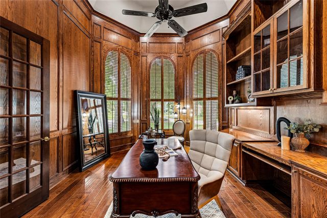 3 N Benton Woods Circle, The Woodlands, TX 77382