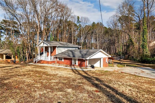 4444 Casco NW Lane, Lilburn, GA 30047