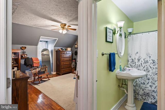 144 APPLE VALLEY RD, Winchester, VA 22602