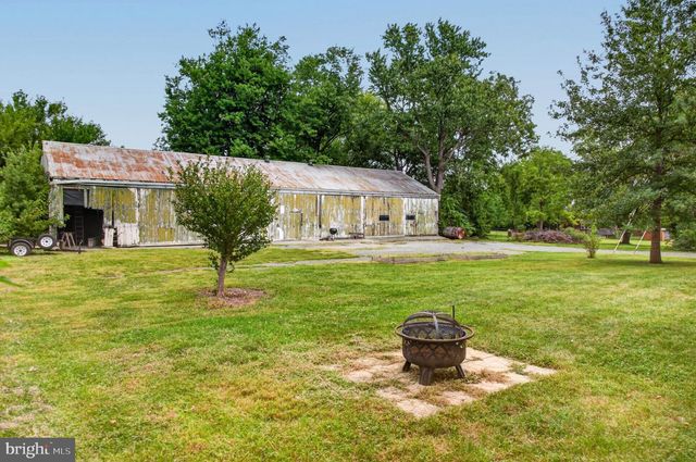 144 APPLE VALLEY RD, Winchester, VA 22602