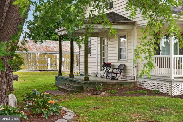 144 APPLE VALLEY RD, Winchester, VA 22602