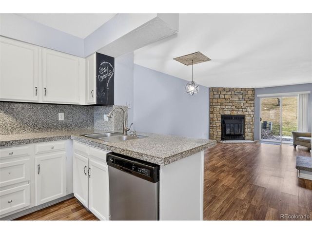 9475 W Ontario Dr, Littleton, CO 80128