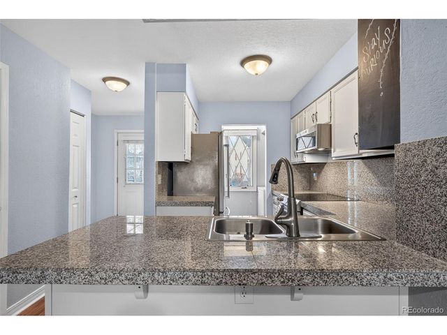 9475 W Ontario Dr, Littleton, CO 80128