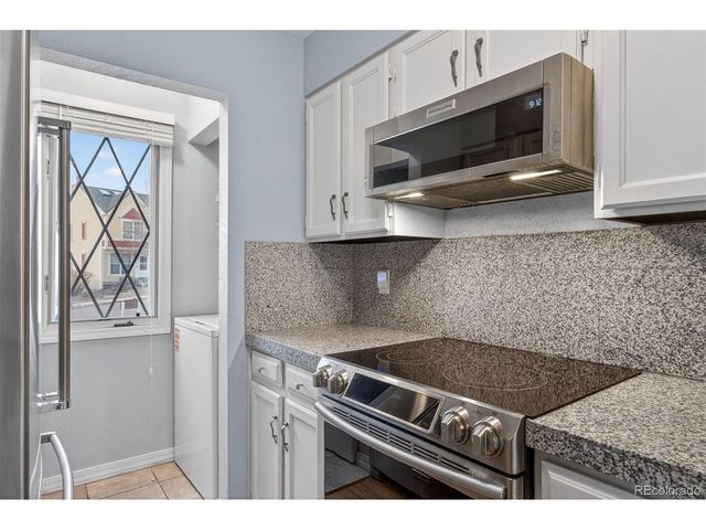 9475 W Ontario Dr, Littleton, CO 80128