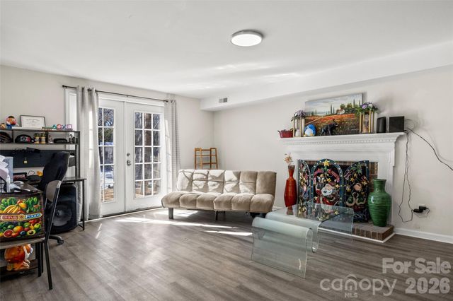 10718 Downpatrick Place, Charlotte, NC 28262