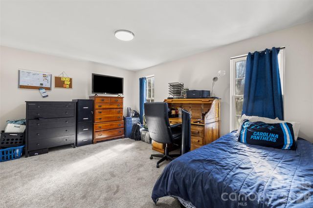 10718 Downpatrick Place, Charlotte, NC 28262