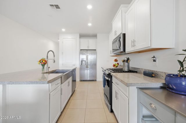 35735 N THICKET Way, San Tan Valley, AZ 85144