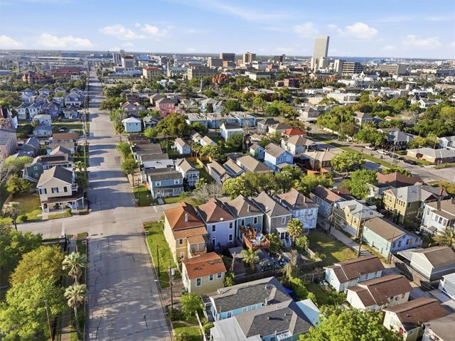 2523 Avenue M, Galveston, TX 77550