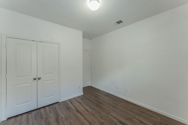 188 Shale CIR, Buda, TX 78610