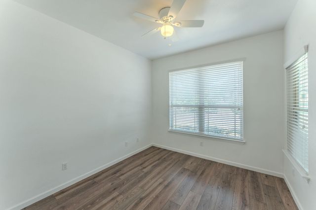 188 Shale CIR, Buda, TX 78610