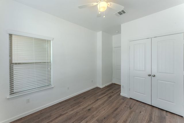 188 Shale CIR, Buda, TX 78610