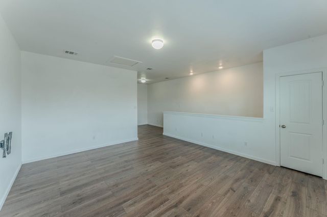 188 Shale CIR, Buda, TX 78610