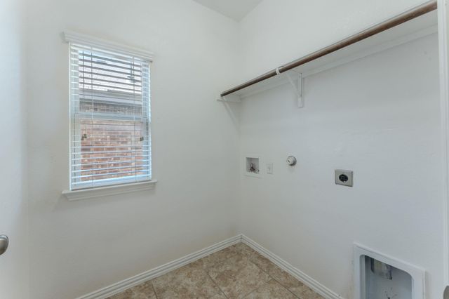 188 Shale CIR, Buda, TX 78610