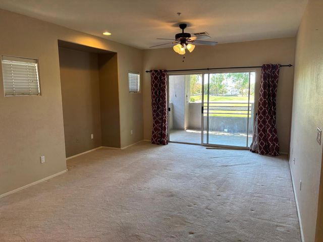 7401 W Arrowhead Clubhouse Drive Unit 2035, Glendale, AZ 85308