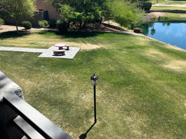 7401 W Arrowhead Clubhouse Drive Unit 2035, Glendale, AZ 85308