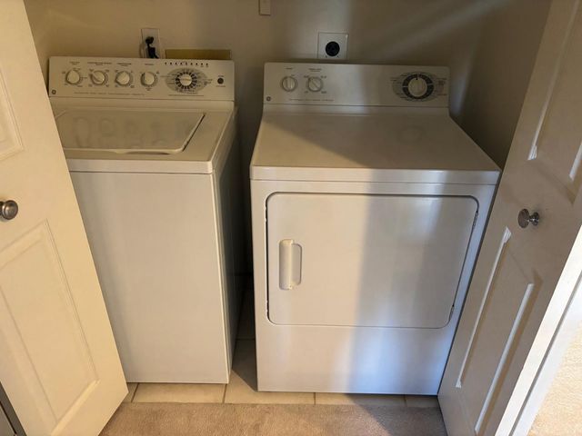 7401 W Arrowhead Clubhouse Drive Unit 2035, Glendale, AZ 85308