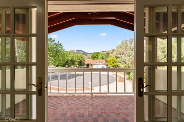 10632 Nevada, Chatsworth, CA 91311