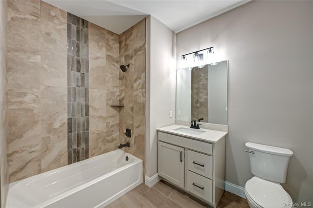 1 Conklin Street 202, Farmingdale, NY 11735