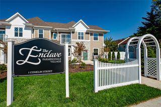 1 Conklin Street 202, Farmingdale, NY 11735