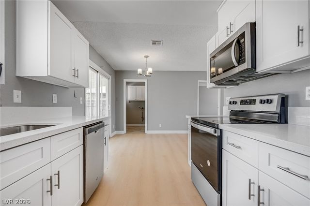 3570 Irwin, Las Vegas, NV 89115
