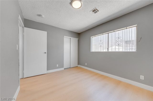 3570 Irwin, Las Vegas, NV 89115
