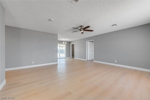 3570 Irwin, Las Vegas, NV 89115