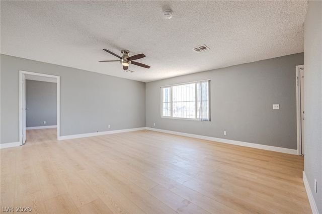 3570 Irwin, Las Vegas, NV 89115