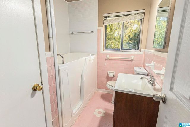 257 HOWARD DRIVE, Gardendale, AL 35071