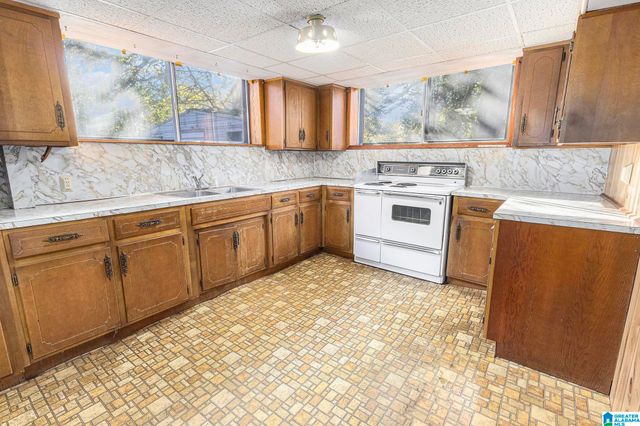 257 HOWARD DRIVE, Gardendale, AL 35071