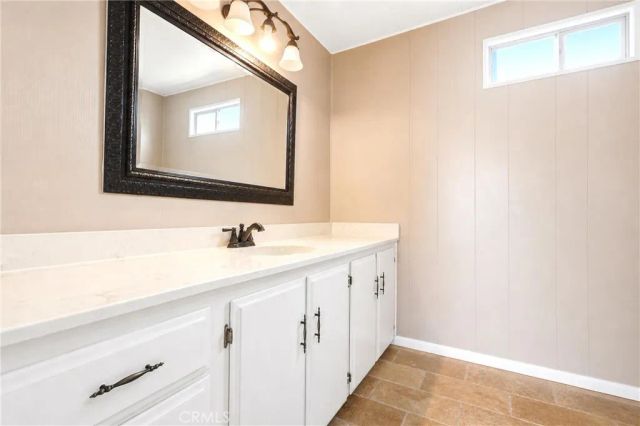 9391 California Ave 35, Riverside, CA 92503